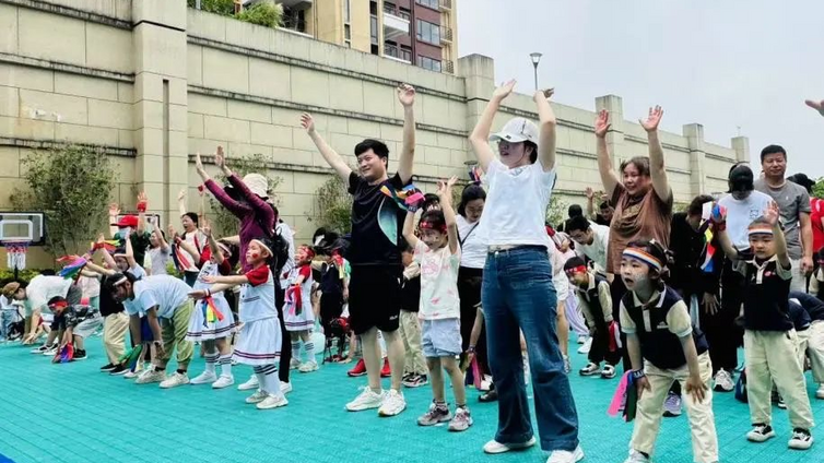 分馆动态 | “童跑马拉松 快乐向前冲” 亲子长跑活动：深化家庭情感，共同体验运动快乐！